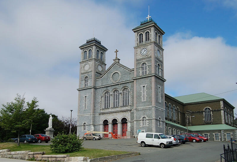 Top-Most-Stunning-Churches-Around-Canada