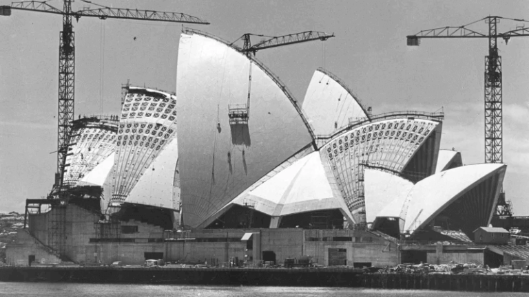 Sydney-Opera-House-build