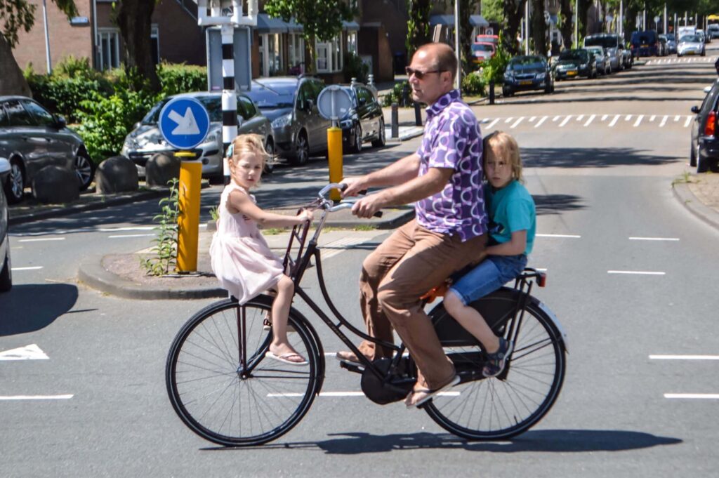 Dutch-Bicycles-funny