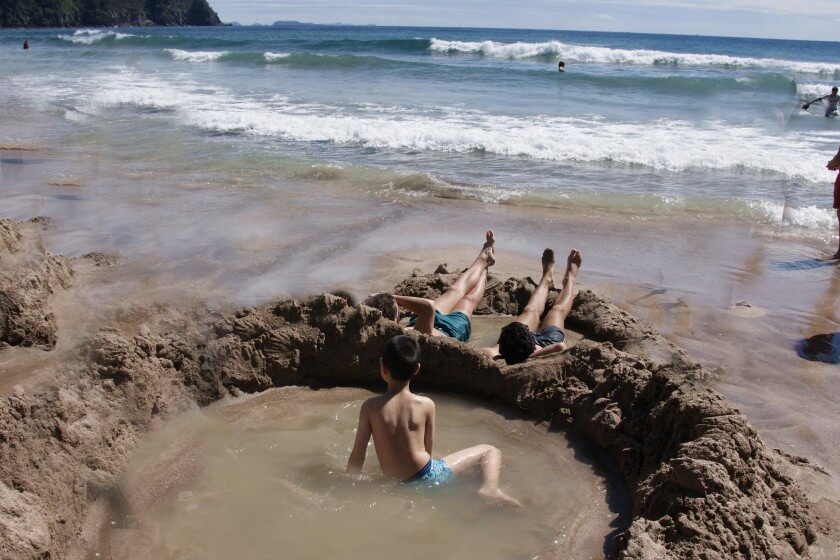 Have-Your-Own-Digged-Spa-at-Hot-Water-Beach