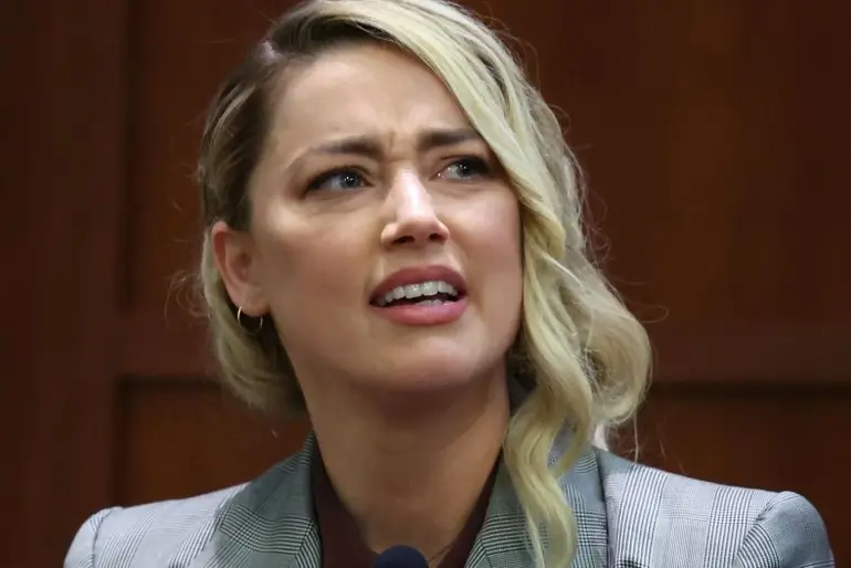 Amber-Heard-at-trial