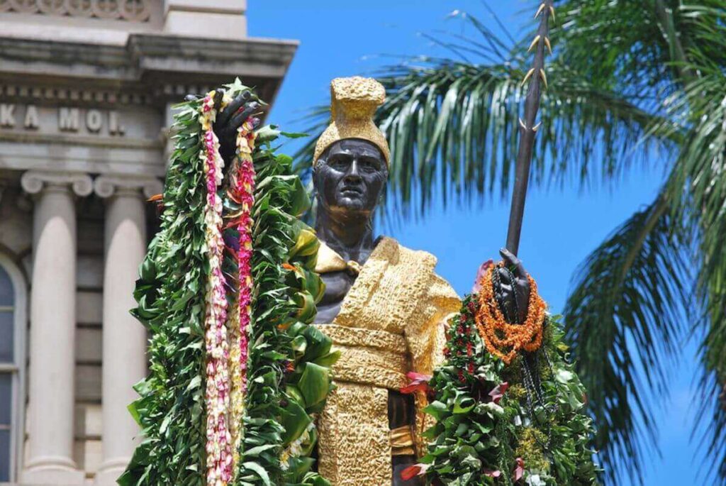 King-Kamehameha-Floral-Parade