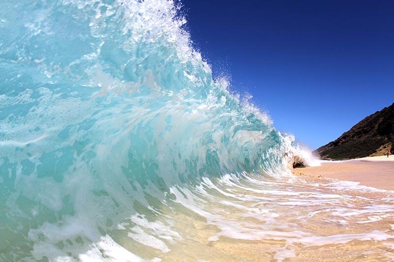 Hawaii-Shorebreak