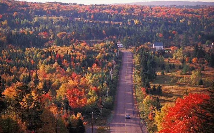 Fundy-Coastal-Drive-New-Brunswick-autumn
