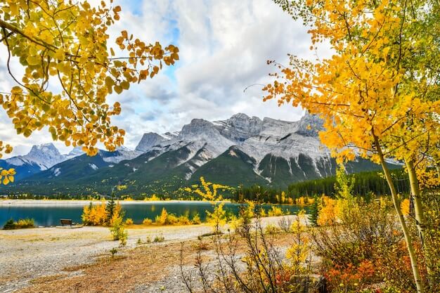 Canmore-canada-autumn