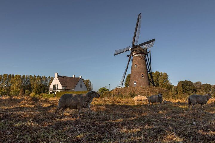Van-Gogh-Village-Nueneneindhoven-top-attractions