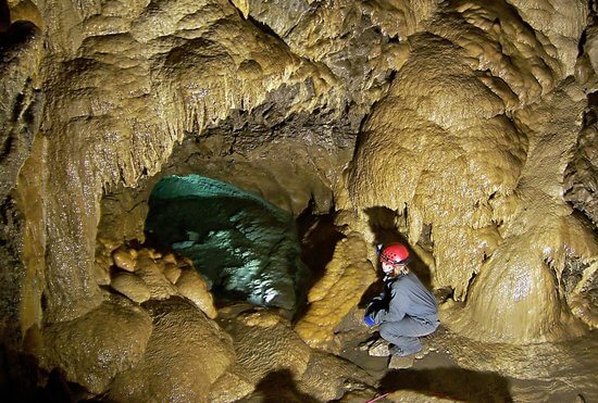 Rat's-Nest-Cave