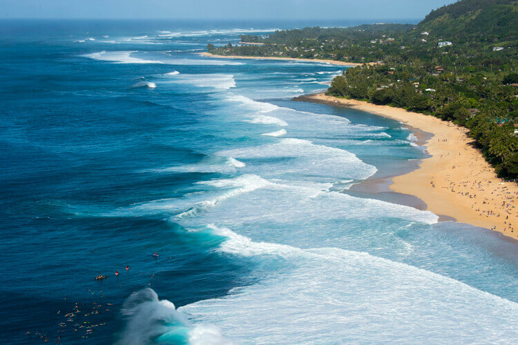 Surfing-In-Oahu