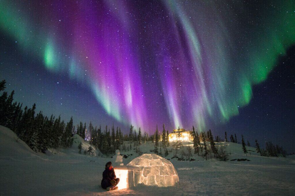 northern-lights-weird-things-in-canada