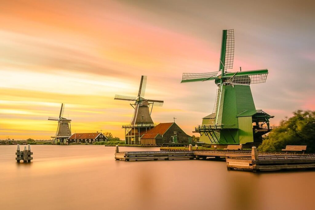 zaanse-schans-netherlands-windmills