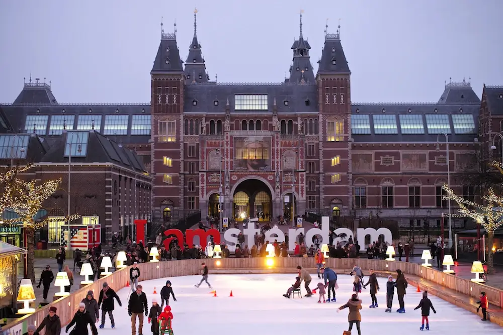 Ice-Skating-In-Amsterdam-Tips