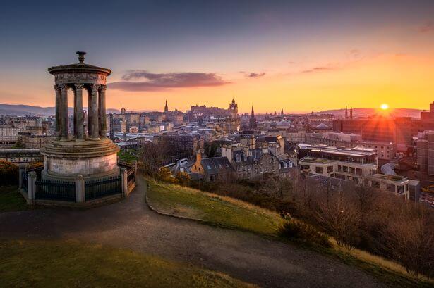 sunset-on-calton-hill-things-to-do-in-edinburgh-for-couples