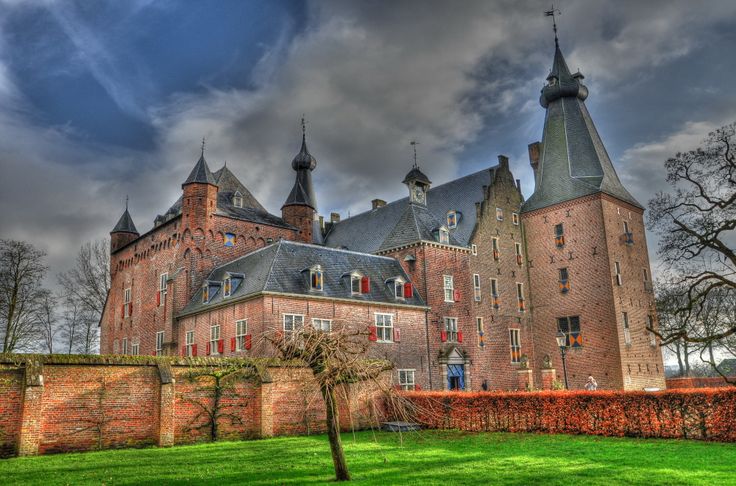 Castle-Doorwerth-Netherlands