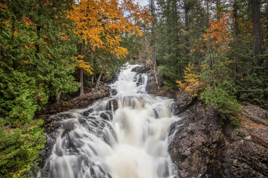 Crystal-Falls-Best-Waterfalls-in-Northern-Ontario