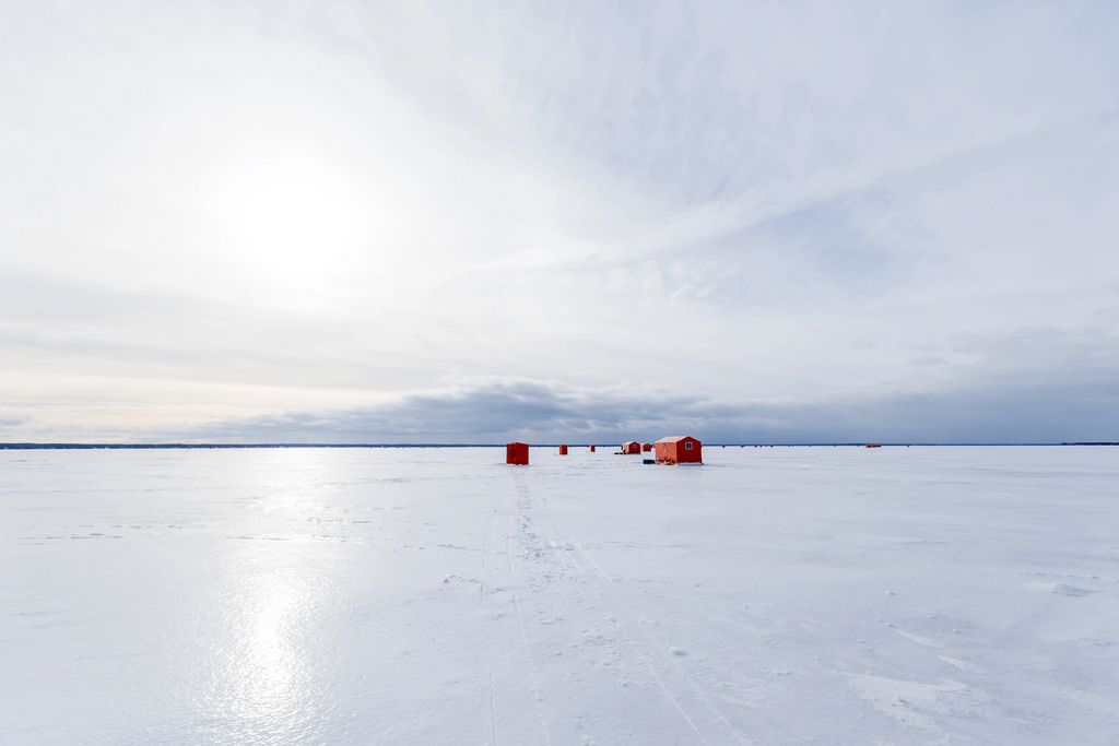 Lake-Simcoe-Ice-Fishing-Spot-In-Ontario
