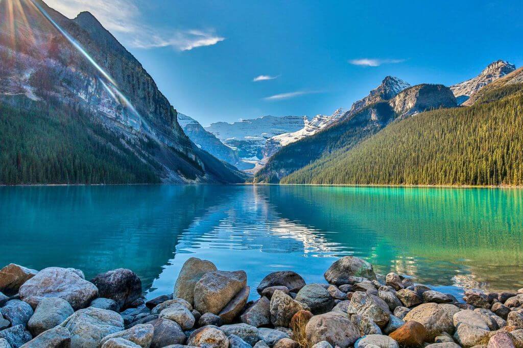 Lake-Louise-Banff-Canada