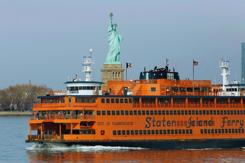 staten-island-ferry-view-of-liberty-statue
