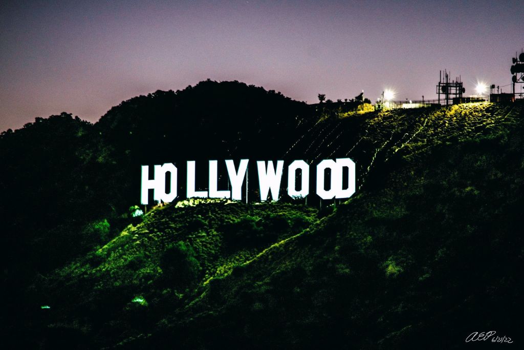 hollywood-sign-at-night-2022