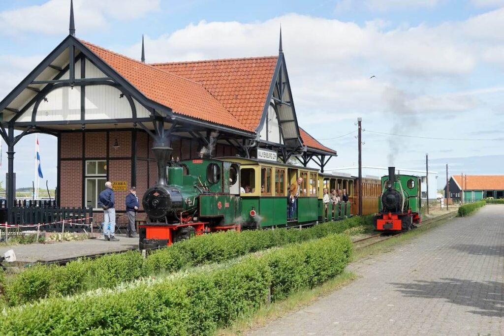 Stoomtrein-Katwijk-Leiden