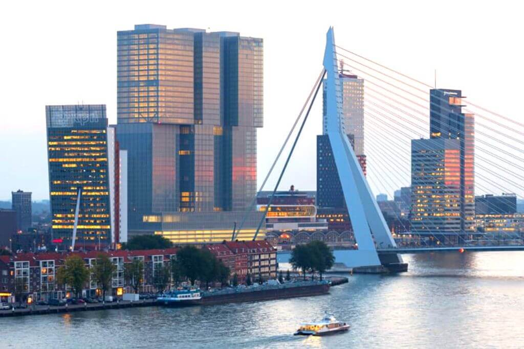 Rotterdam-Building