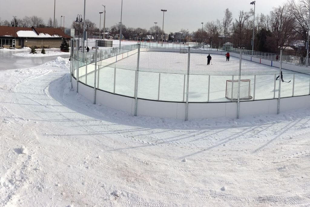 Dieppe-Park-outdoor-ice-skating-toronto