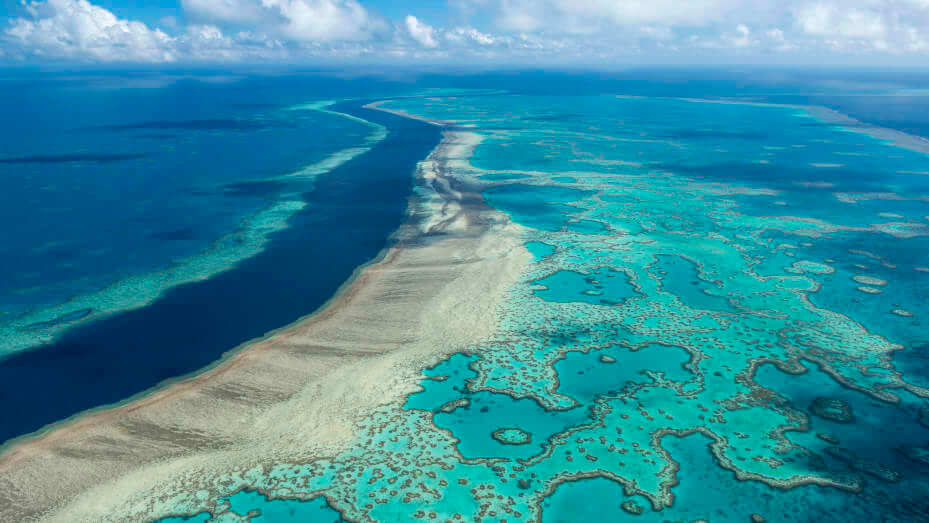australia-famous-The-Great-Barrier-Reef