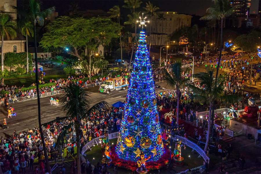 how-do-Hawaiians-celebrate-Christmas