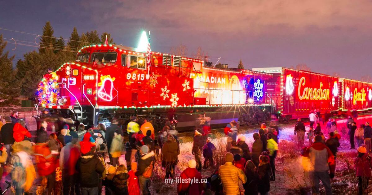 Canada-Christmas-train