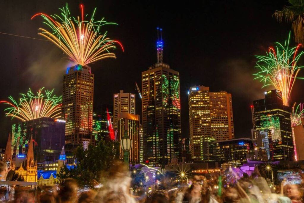 Melbourne-fireworks-New-Years-Eve