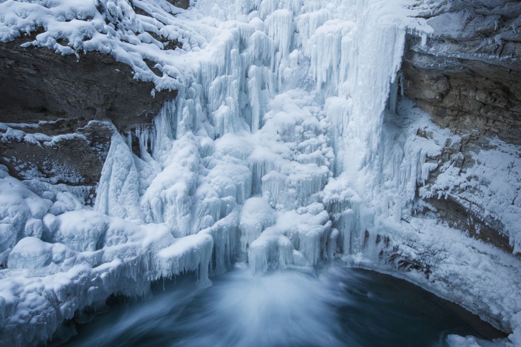frozen-waterfall