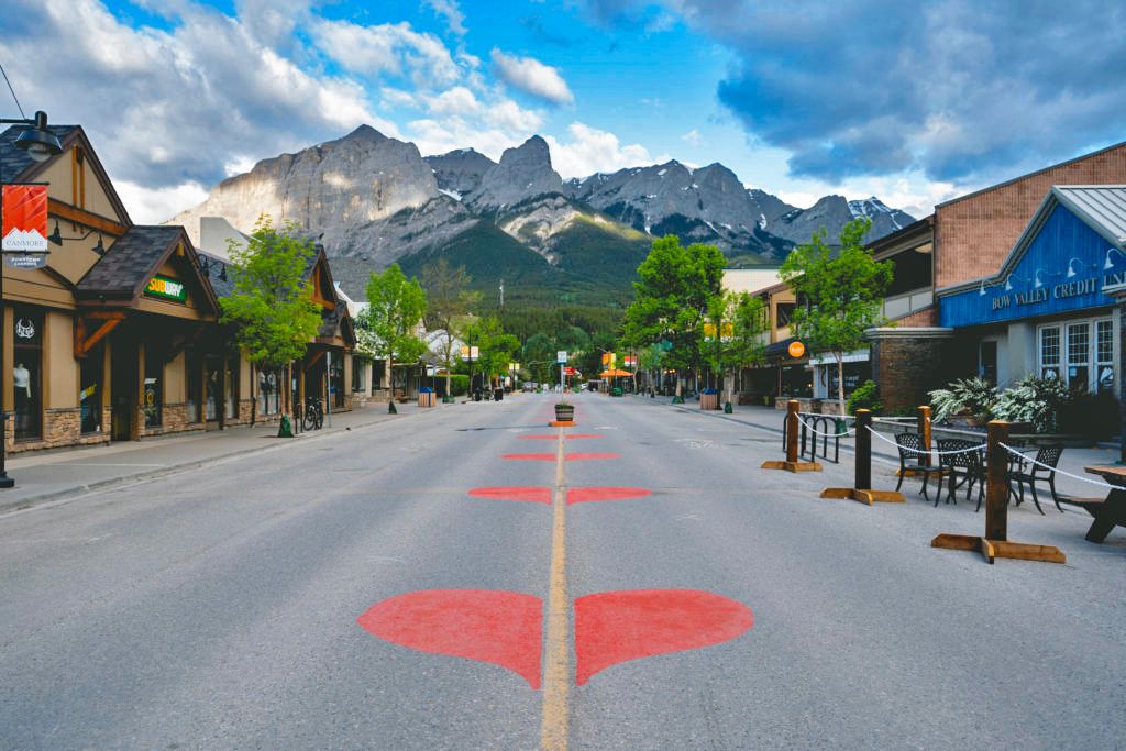 8th-street-canmore-attractions