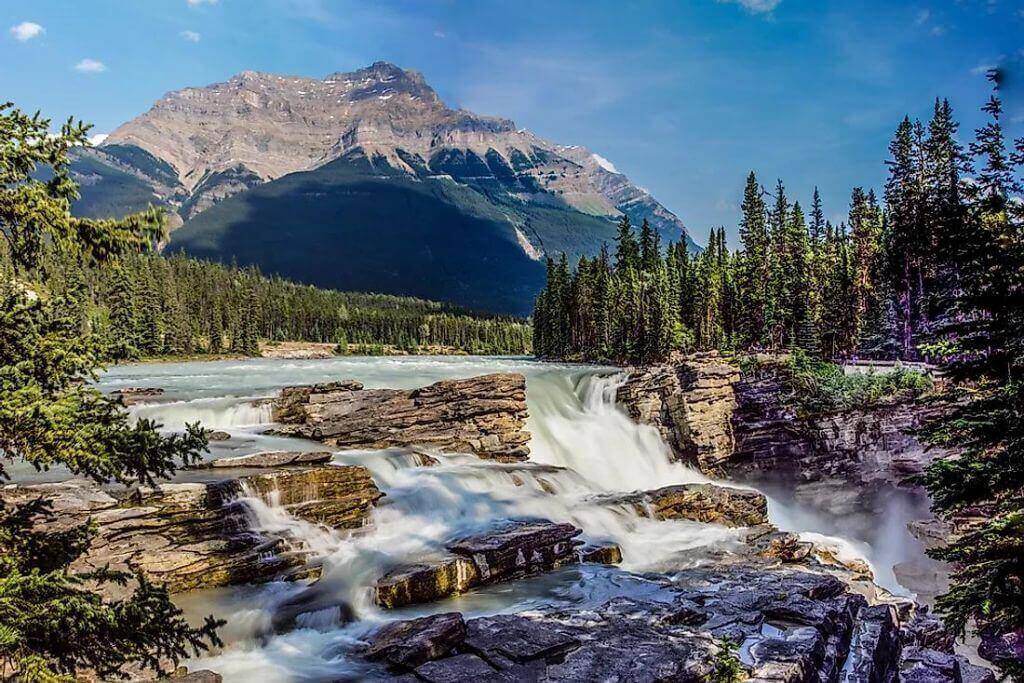 athabasca-falls-jasper-alberta