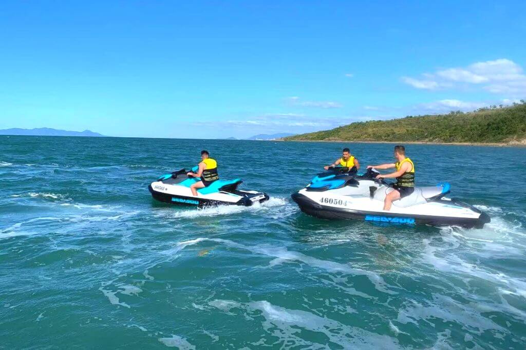jetski-things-to-do-in-townsville