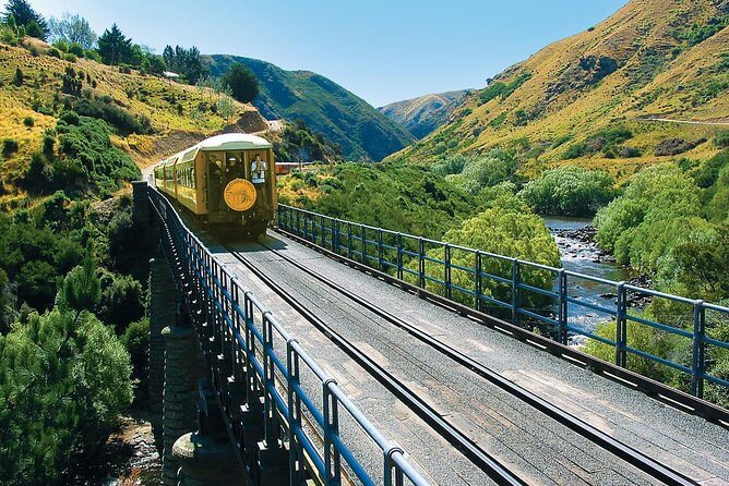 Taieri-Gorge-Railway-Dunedin
