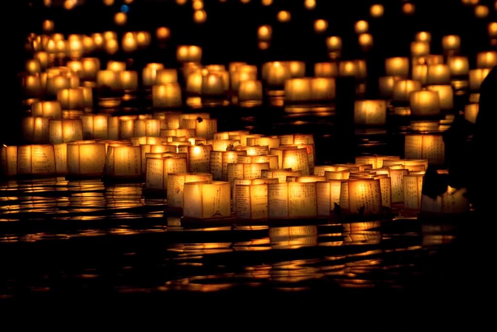 Visit The Wonderful Floating Lantern Festival In Hawaii MyLifestyle