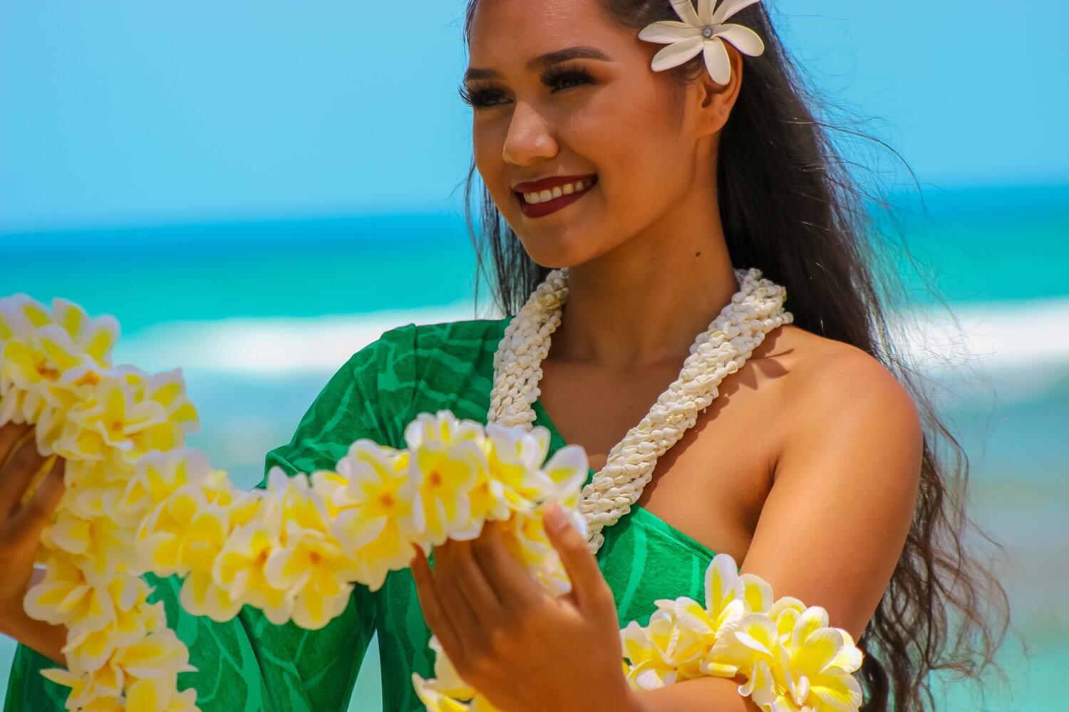 The-Special-Meaning-Of-The-Flower-Necklace-Hawaii