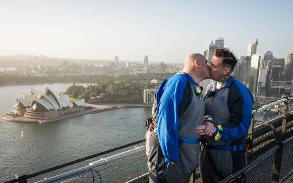 Harbour-Bridge-gay-marriage (1)