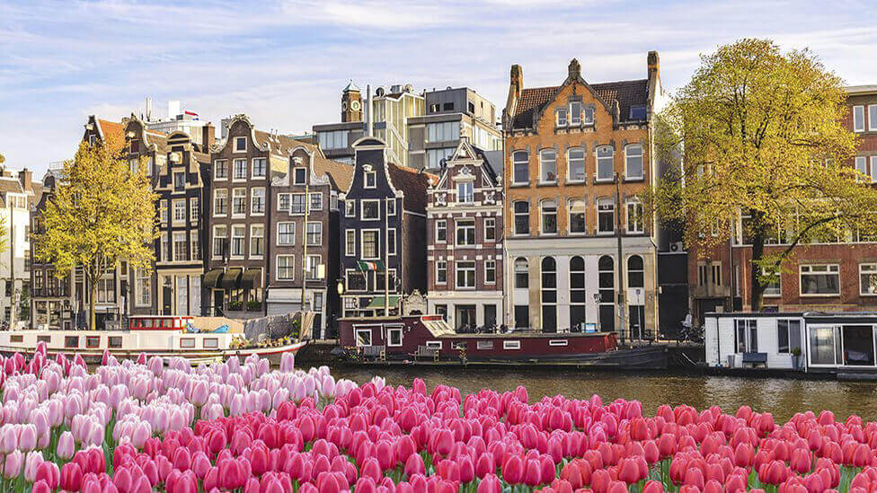 10 Things You Should Never Do In Amsterdam Revealed By Natives
