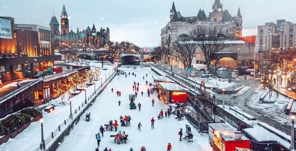 rideau-canal-best-places-to-visit-in-winter-in-canada
