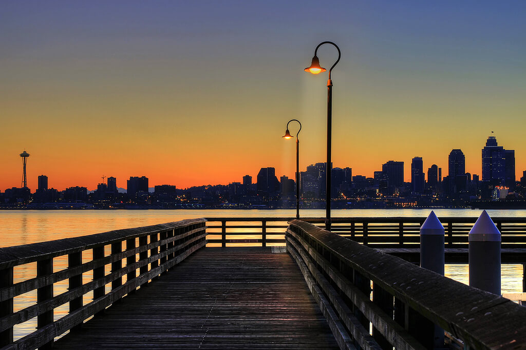 seattle-at-sunset-view-from-alki-beach