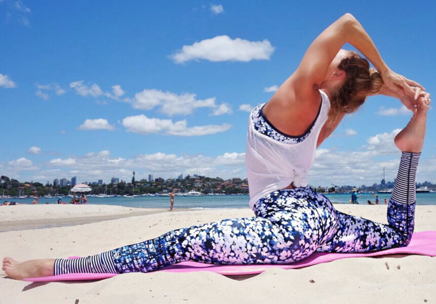 Bondi-beach-Yoga