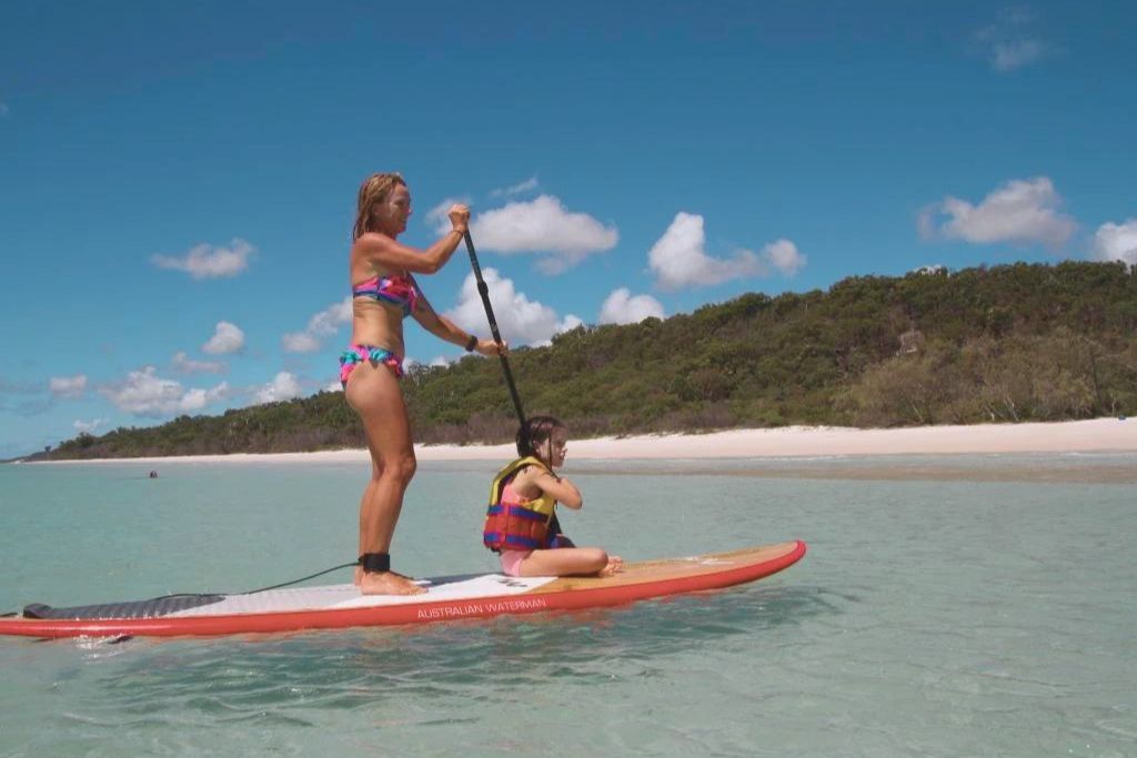 paddle-boarding-on-fraser-island