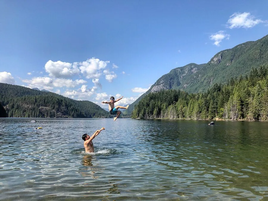 buntzen-lake-swimming