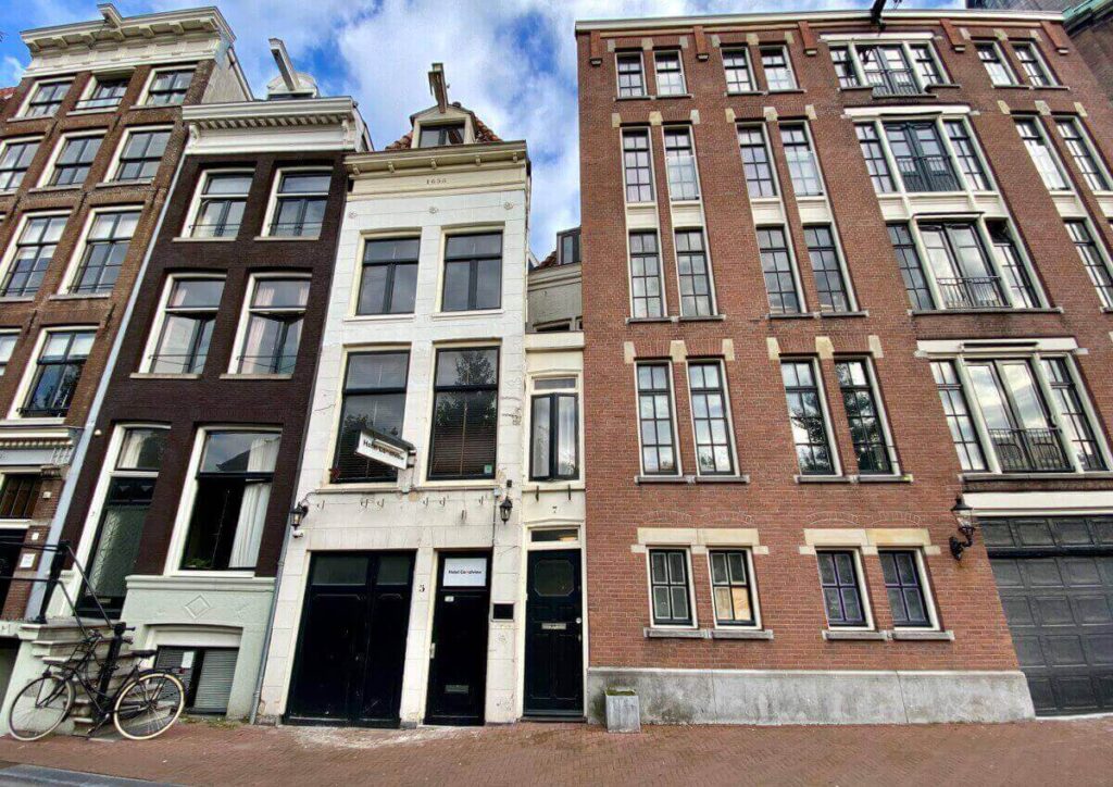 narrow-houses-in-amsterdam