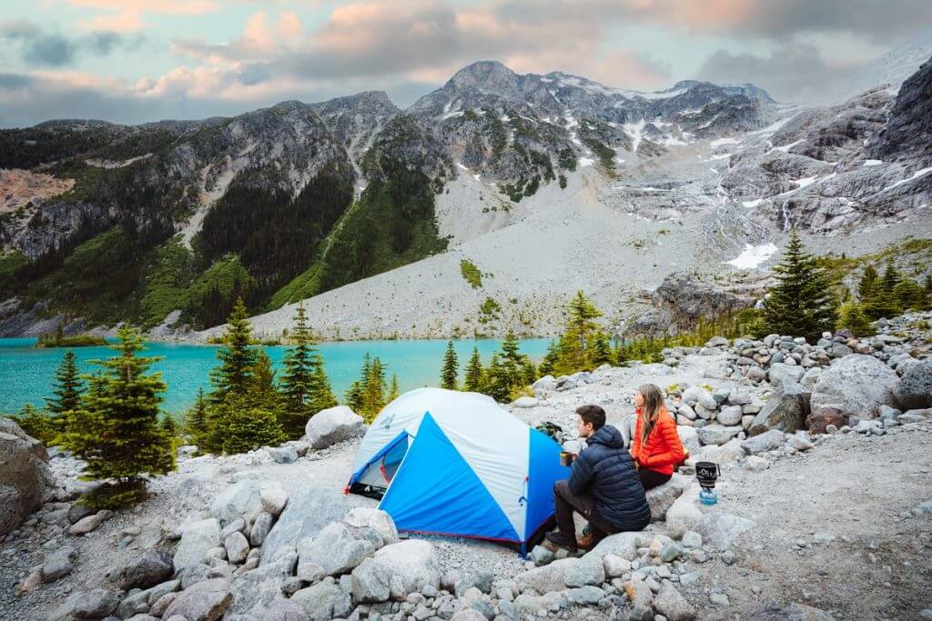 Joffre-Lakes-Camping
