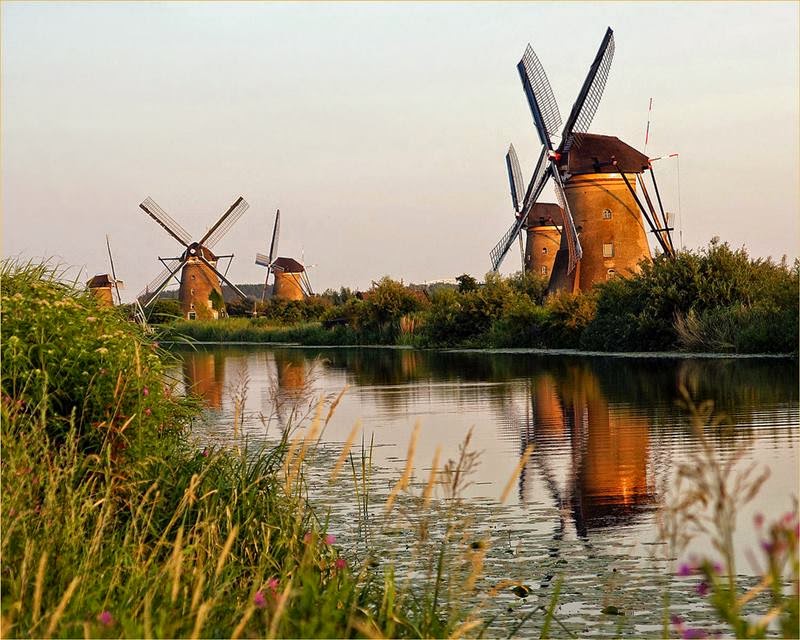 Kinderdijk-Elshout-Mill-Netherlands