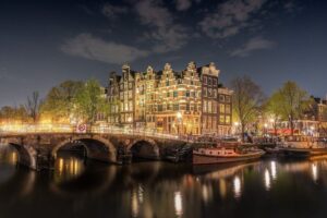 night-amsterdam