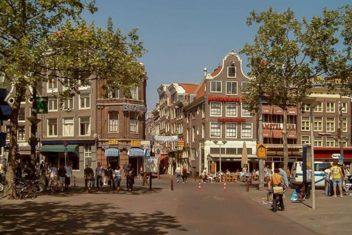 rembrandtplein-amsterdam