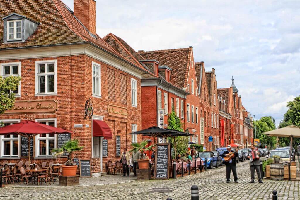 Dutch-Quarter