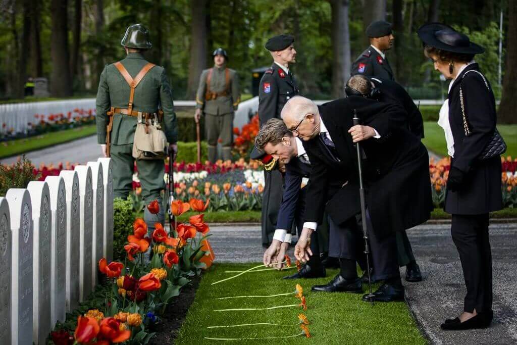Remembrance-Day-in-The-Netherlands